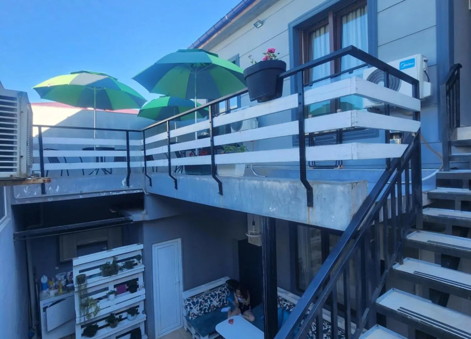 Apartments On Vaja Pshavela Μπατούμι Πανσιόν